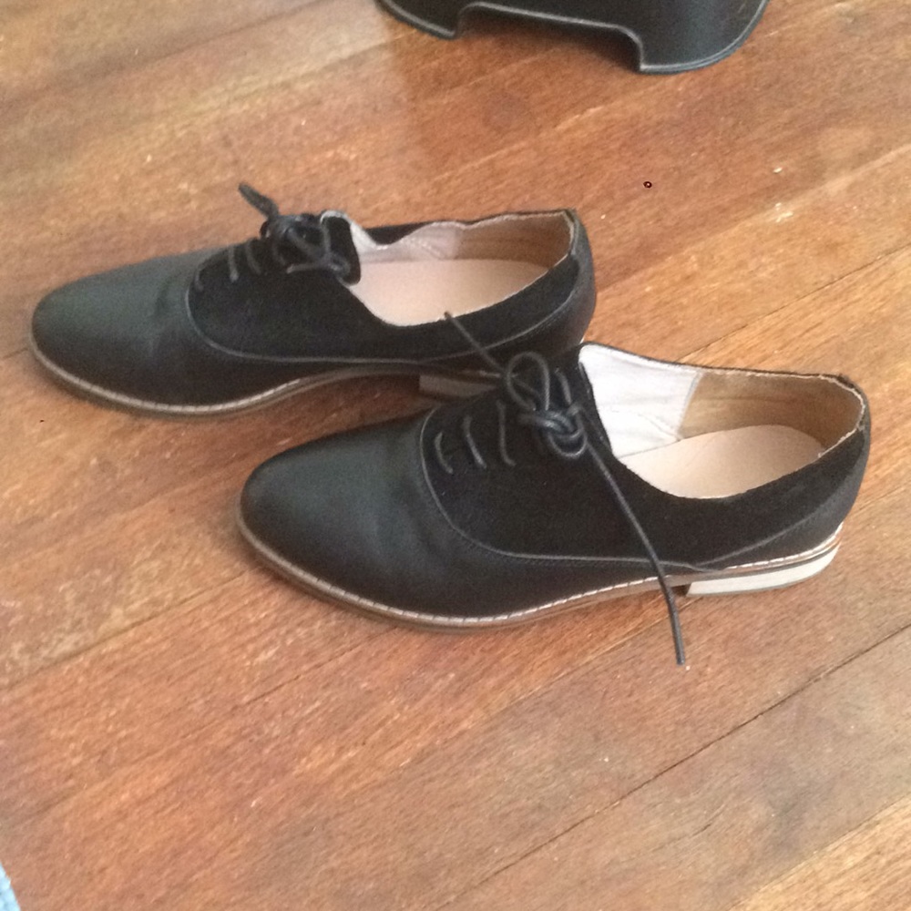 Suede and leather oxfords